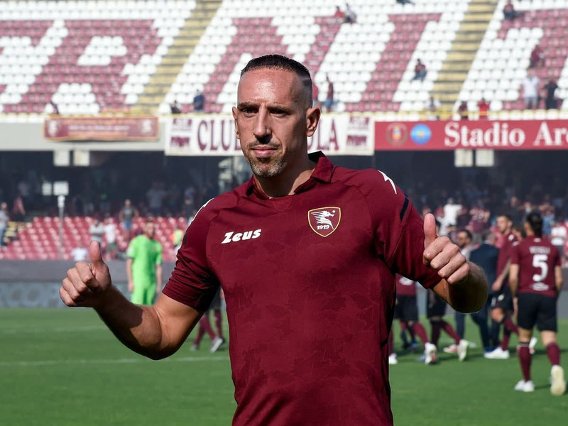 Frank Riberi tez orada faoliyatini yakunlaydi