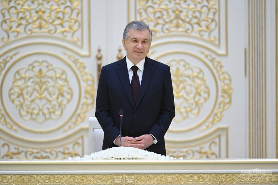 Shavkat Mirziyoyev OAV vakillariga tabrik yo‘lladi