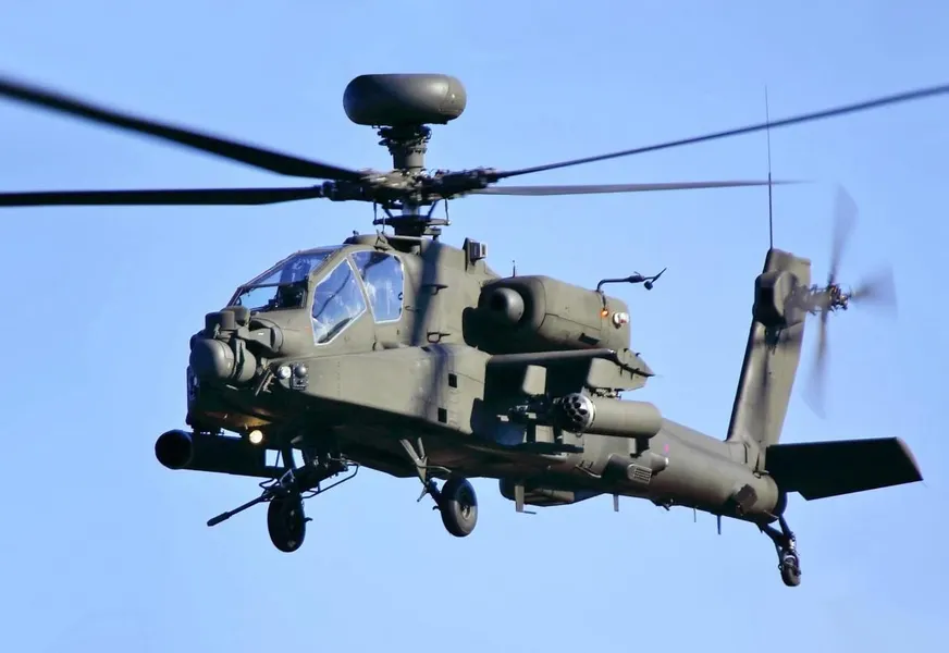 Буюк Британия Украинага Apache вертолётларини бериши мумкин