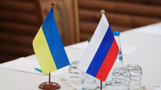 Украина Россия билан музокараларда кучсиз позицияда эканини тан олди