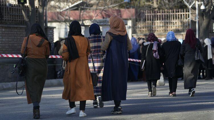 Afg‘onistonda qizlar oliygohlarga kirish imtihonlariga qo‘yilmaydi