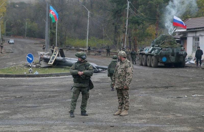 VIDEOFAKT: Armanlar Rossiya tinchlikparvar kuchlarini o‘qqa tutdi