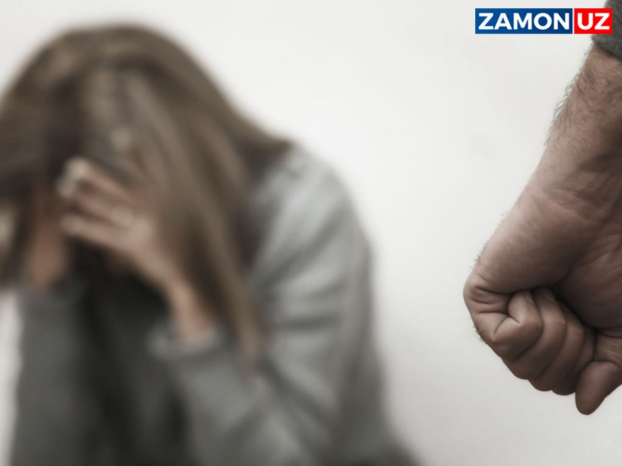 Fohishaning mushukining yaqindan olingan surati