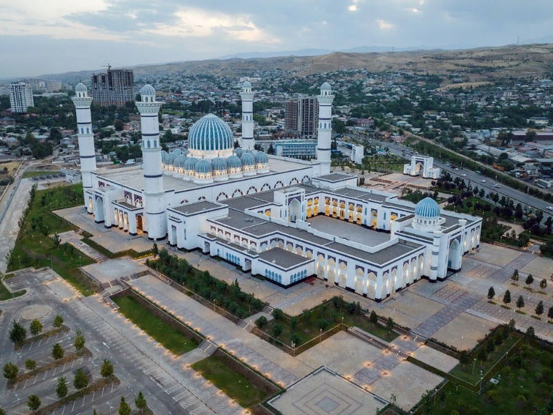 Dushanbeda Markaziy Osiyodagi eng katta masjidlardan biri ochildi