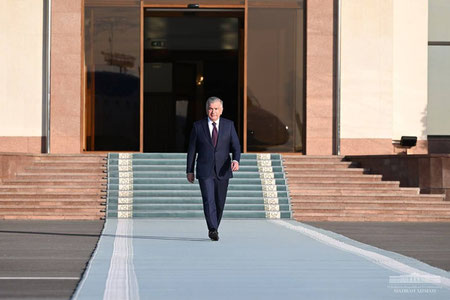 Shavkat Mirziyoyev Turkmanistonga jo‘nab ketdi