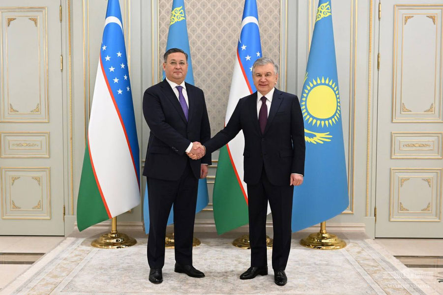 Shavkat Mirziyoyev Qozog‘iston TIV rahbarini qabul qildi