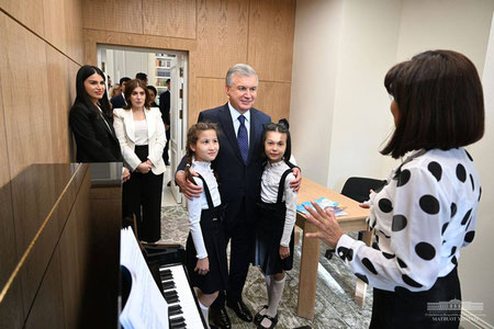 Президент Республика болалар кутубхонасини бориб кўрди