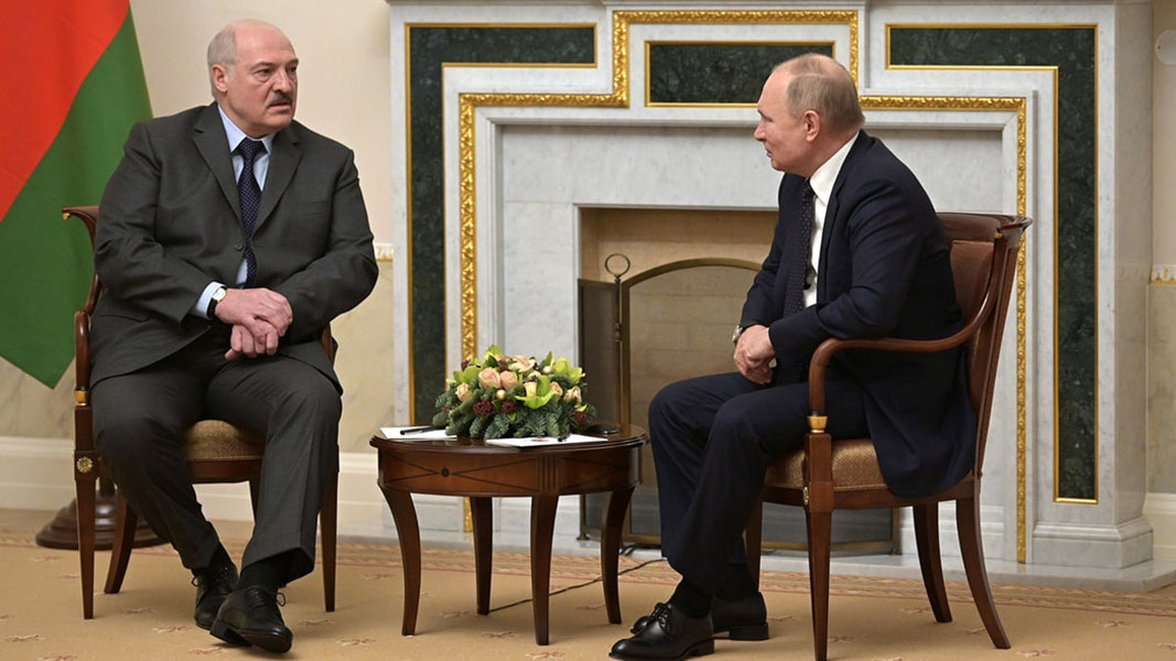 Путин ва Лукашенко Қирғизистонда учрашади