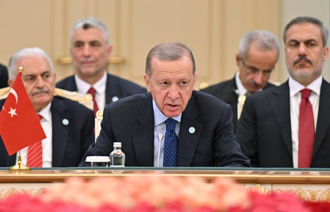 Erdog‘an turkiy mamlakatlarda yagona alifbo joriy etishni taklif qildi