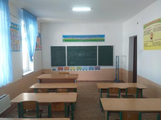 Самарқандда "Open budjet"да ғолиб бўлган мактаб девори қулаб тушди