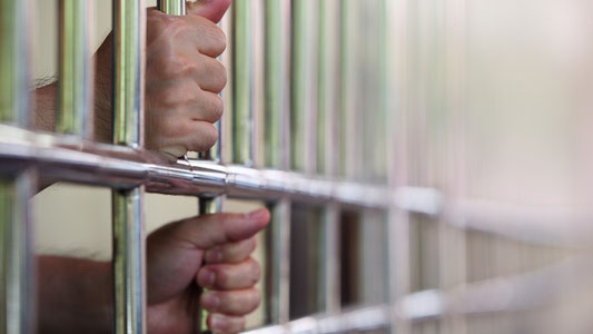 Энди уйдирма тарқатиб, товламачилик қилувчилар 5 йилгача қамалади