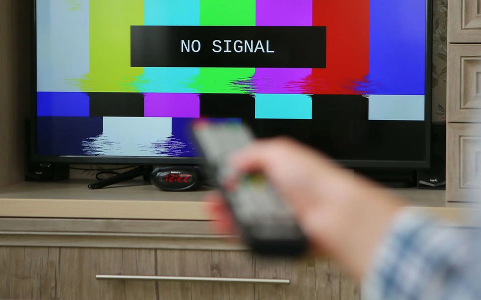 Qozog‘istonda Rossiyaning 10 dan ortiq telekanallari efirdan olib tashlandi