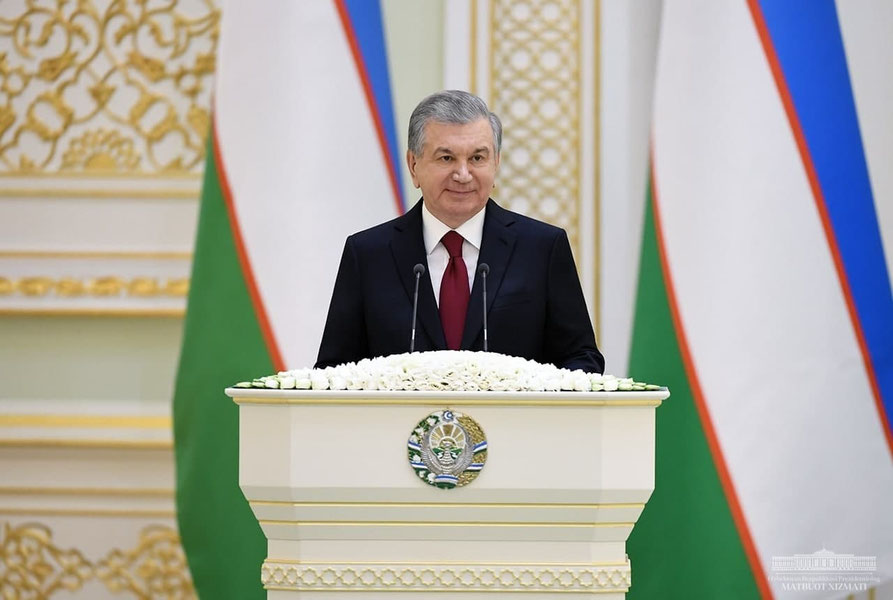 Prezident prokuratura xodimlarini tabrikladi