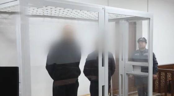 Samarqandda pora olgan ikki soliqchi 5 yilga qamaldi