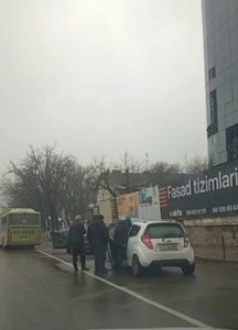 Toshkentda avtobus Malibu bilan to‘qnashib ketdi