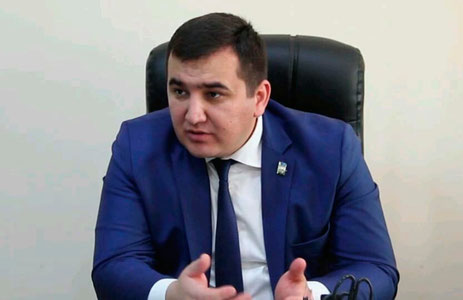 Учтепа туман депутати 14 ёшли болани зўрлаганликда айбланмоқда