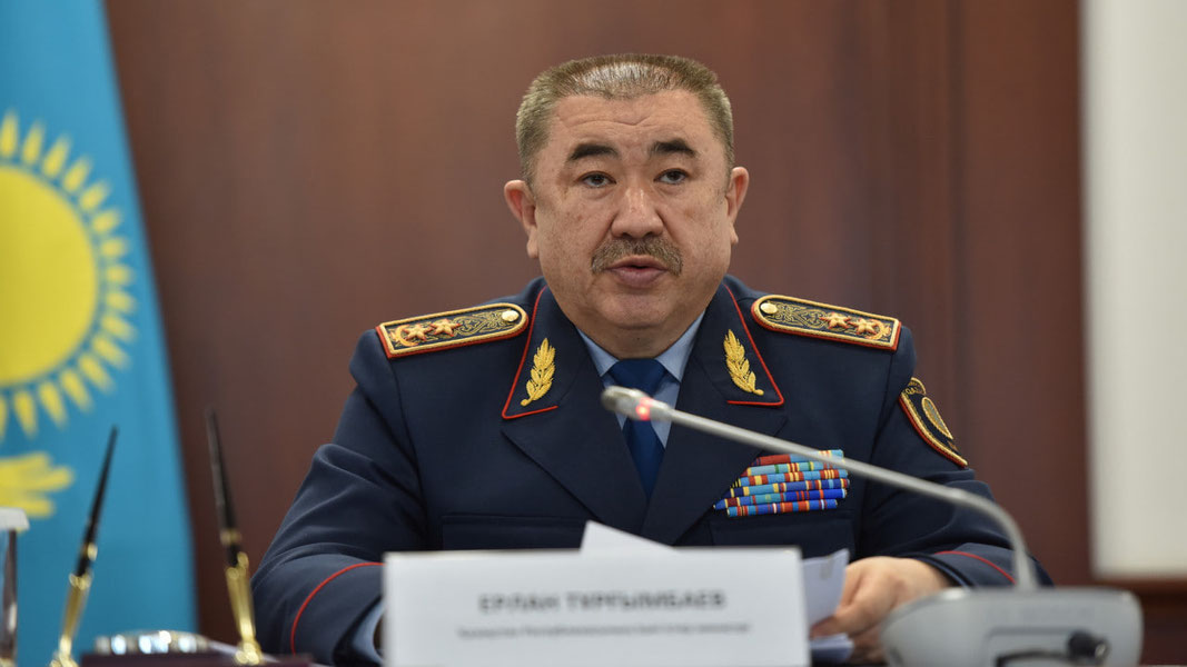 Қозоғистон собиқ ички ишлар вазирига суд ҳукми ўқилди