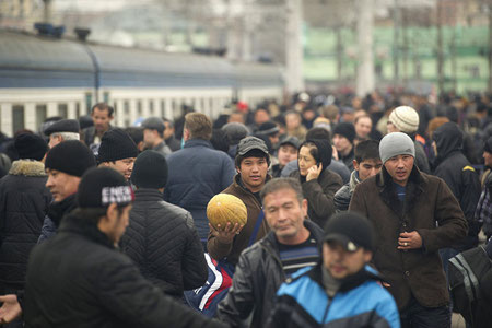 Rossiyaning yana bir hududida migrantlarga taksida ishlash taqiqlandi