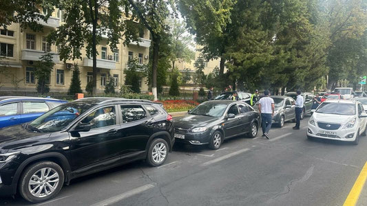 Toshkentda 5 ta mashina avariyaga uchradi