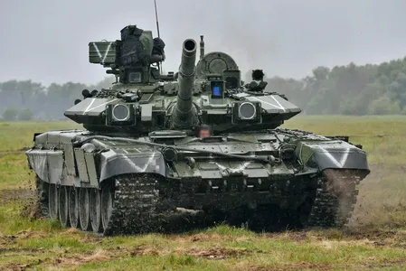 Ukraina va Rossiya armiyalari janglarda tanklardan kamroq foydalanishni boshladi