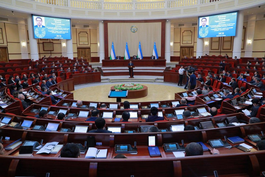 Endi hokimlar mahalliy kengash raisi bo‘la olmaydi