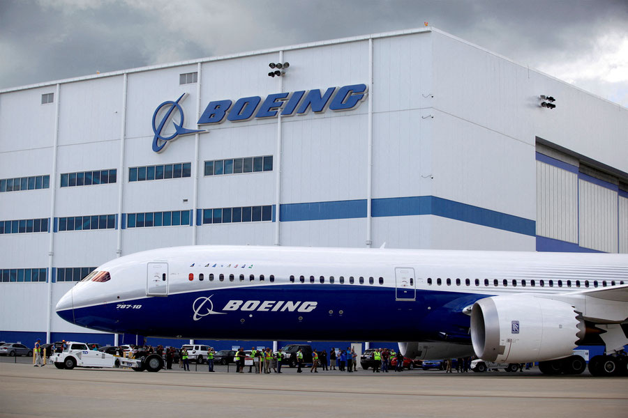 Boeing ish o‘rinlarini 10 foizga qisqartirdi