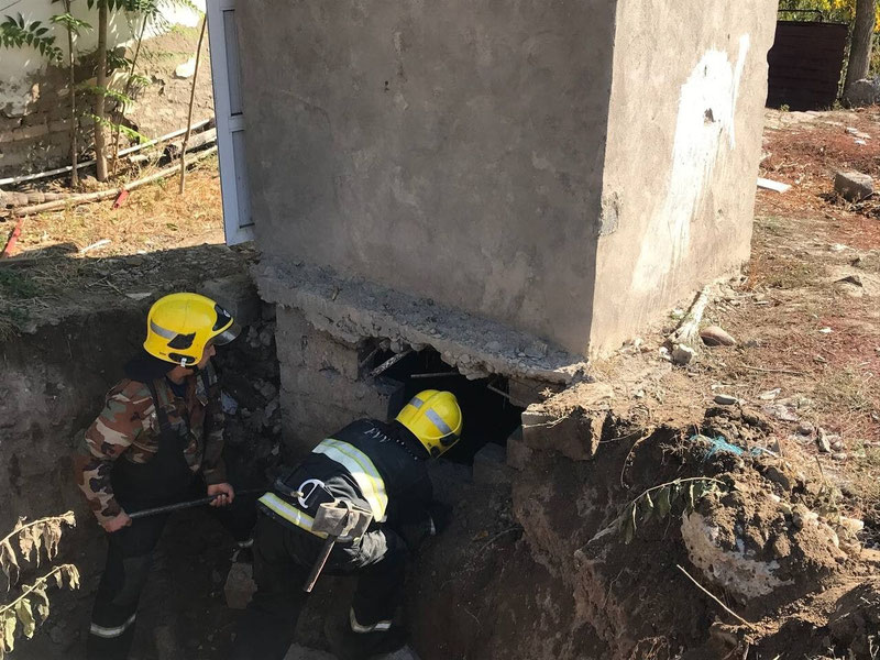 Toshkent viloyatida 1 yoshli qizcha hojatxonaga tushib ketdi