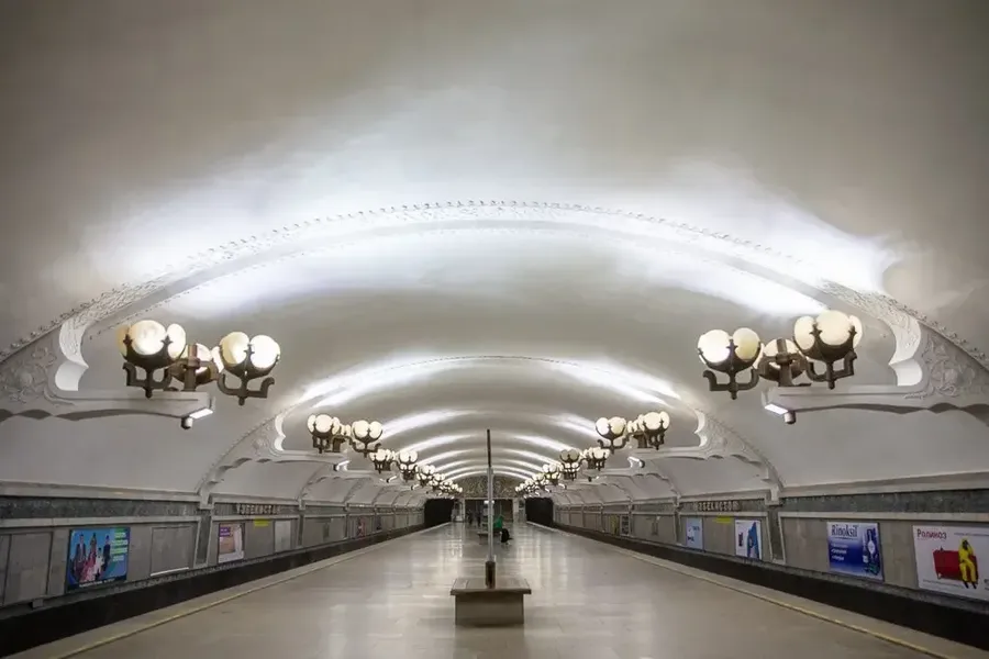 Тошкент метросида яна поезд бузилиб қолди