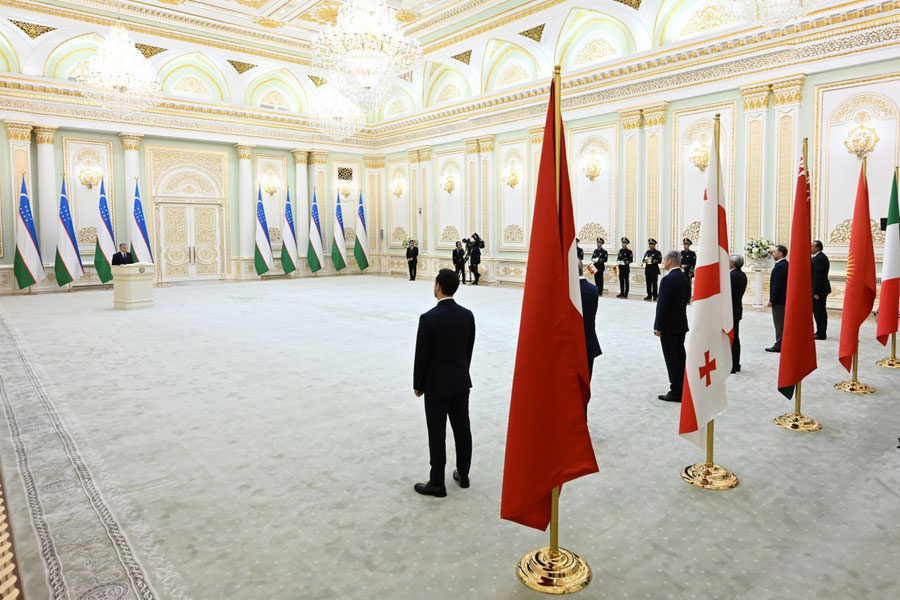 Prezident O‘zbekistonga yangi tayinlangan elchilarni qabul qildi