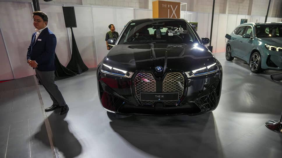 BMW kompaniyasining yillik daromadi 37 foizga kamaydi