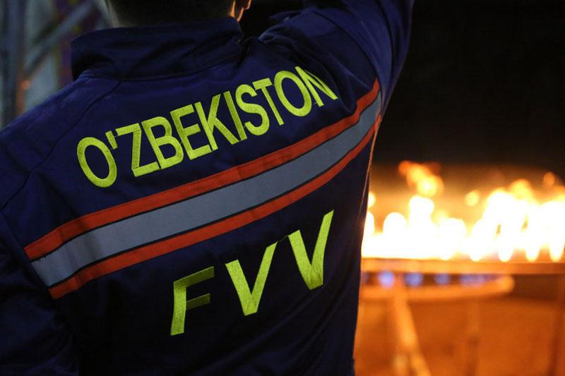 Toshkentda Nexia yonib ketdi