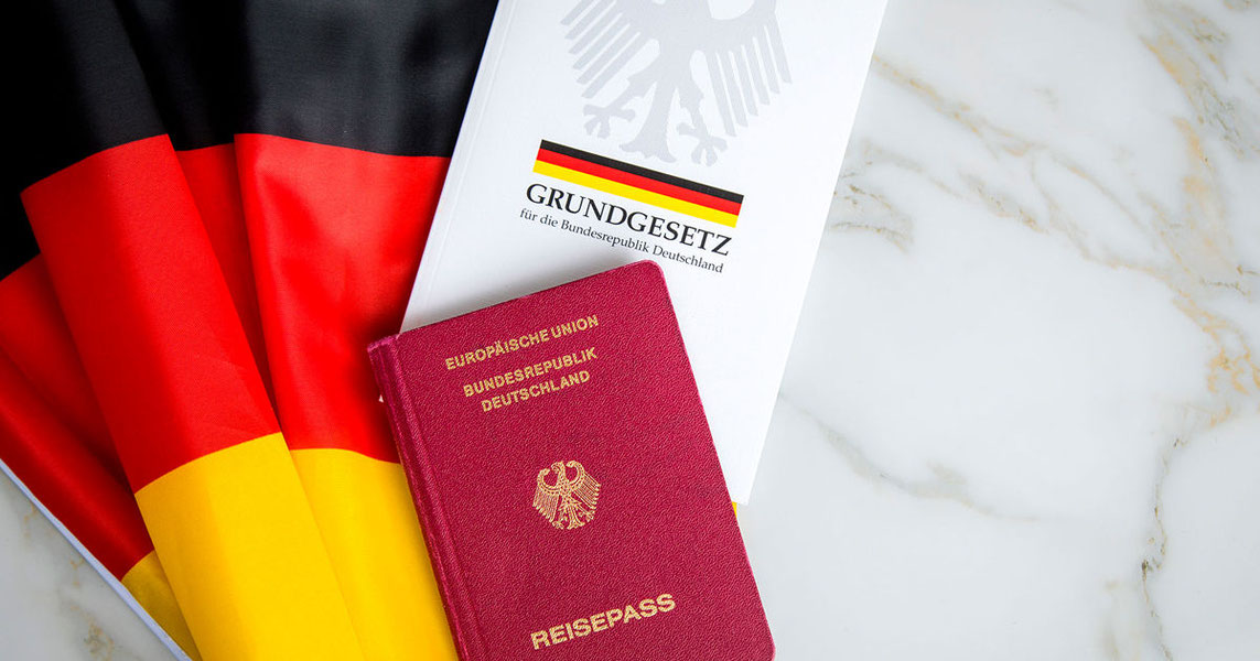 Germaniya endi uch yilda fuqarolik olishga ruxsat bermaydi