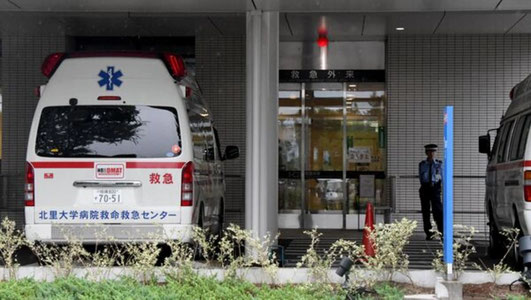 Yaponiyada haydovchi o'z mashinasida maktab o‘quvchilarini urib yubordi