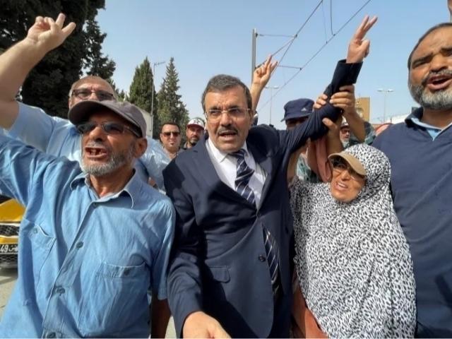 Tunis sobiq bosh vaziri 34 yilga qamaldi