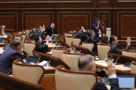 Энди бир вақтнинг ўзида икки ОТМда ўқишга рухсат берилиши мумкин