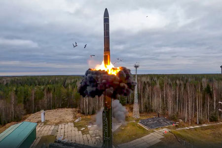 Россия "Орешник" учиришга тайёрланмоқда