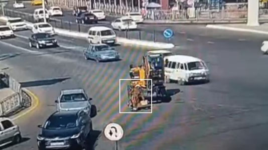 Buxoroda ekskavator 64 yoshli ayolni bosib ketdi