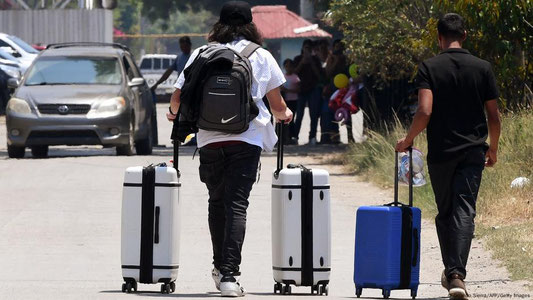 AQSHda 64 kishi ixtiyoriy ravishda deportatsiya qilindi