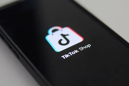 TikTok АҚШда ходимларни қисқартиришни бошлади
