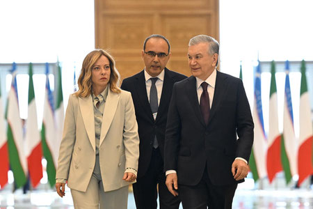 Italiya Bosh vaziri tantanali kutib olindi