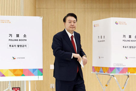 Yun Seok Yel navbatdan tashqari saylovda ovoz berdi