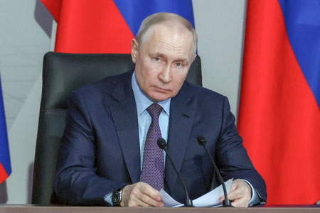 Путин Зеленский билан учрашишга тайёрлигини билдирди