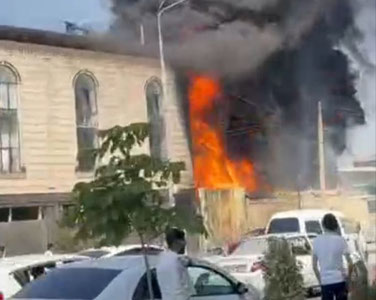 Самарқанддаги шина дўкони ёниб кетди
