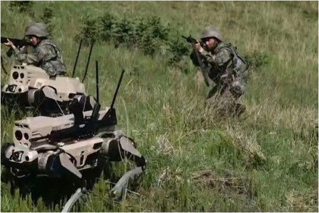 Xitoy armiyasi jangovar tayyorgarlikda robot va dronlardan foydalanmoqda