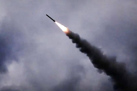 Rossiya tunda Ukraina hududiga 450 ta dron va raketa uchirdi