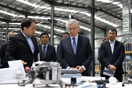 Shavkat Mirziyoyev Zomin texnoparkiga borib ko‘rdi