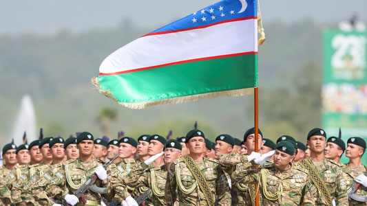 Shavkat Mirziyoyev Mustaqillik kuni arafasida bir guruh xodimlarni orden va medallar bilan taqdirladi