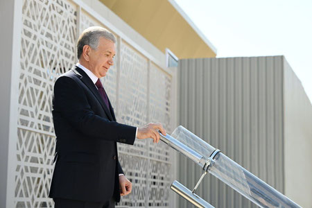 Shavkat Mirziyoyev O‘zbekiston Milliy muzeyiga asos soldi