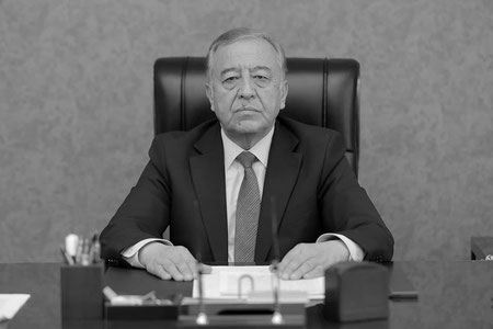 Марҳум Рустам Қосимов орден билан мукофотланди