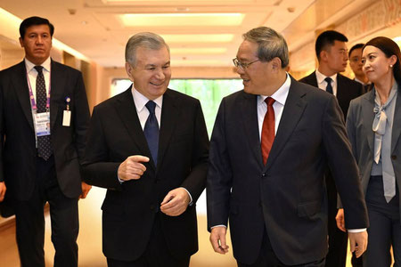 Шавкат Мирзиёев Хитой Бош вазири билан учрашув ўтказди